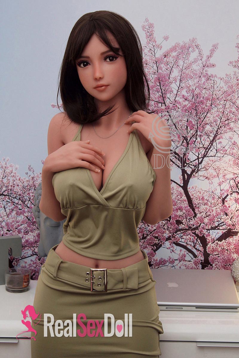 161cm / 5ft3 F-cup Curvy Love Doll Elanie vista 4