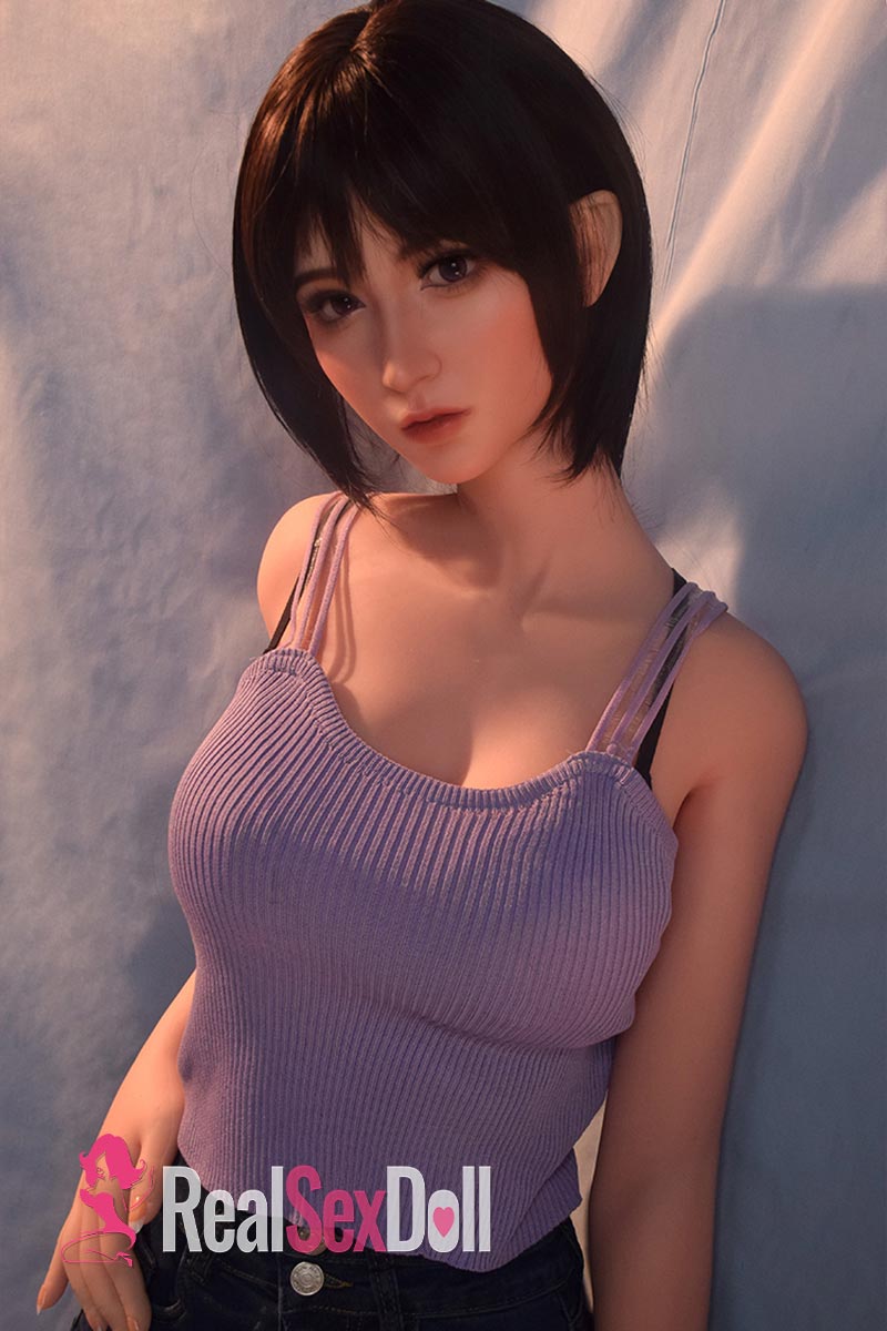 165cm / 5ft5 Asian Anime Silicone Sex Doll Hirosue Yuko vista 3