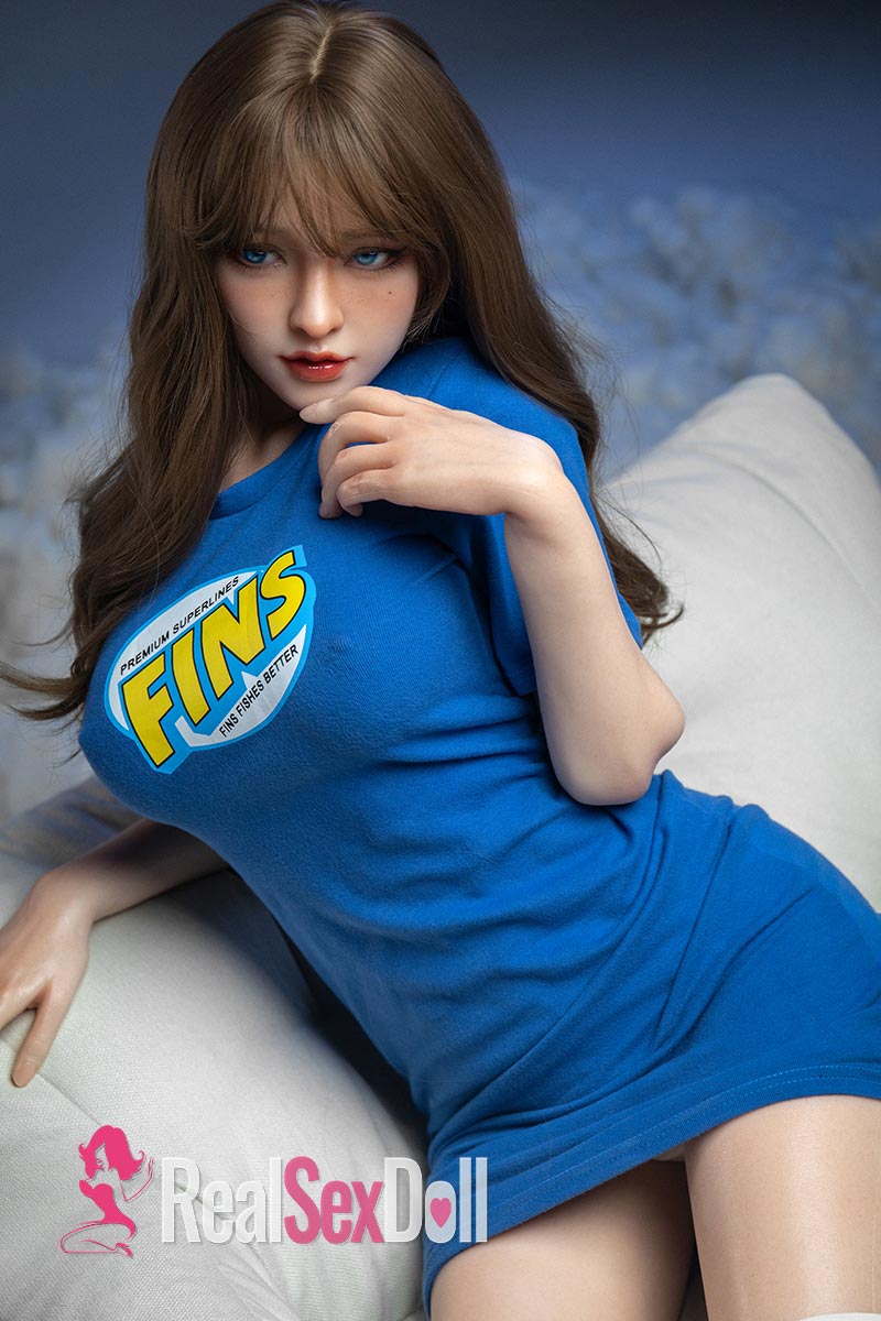 160cm /5ft3 A cup Full Silicone Sex Doll FeiFei vista 3