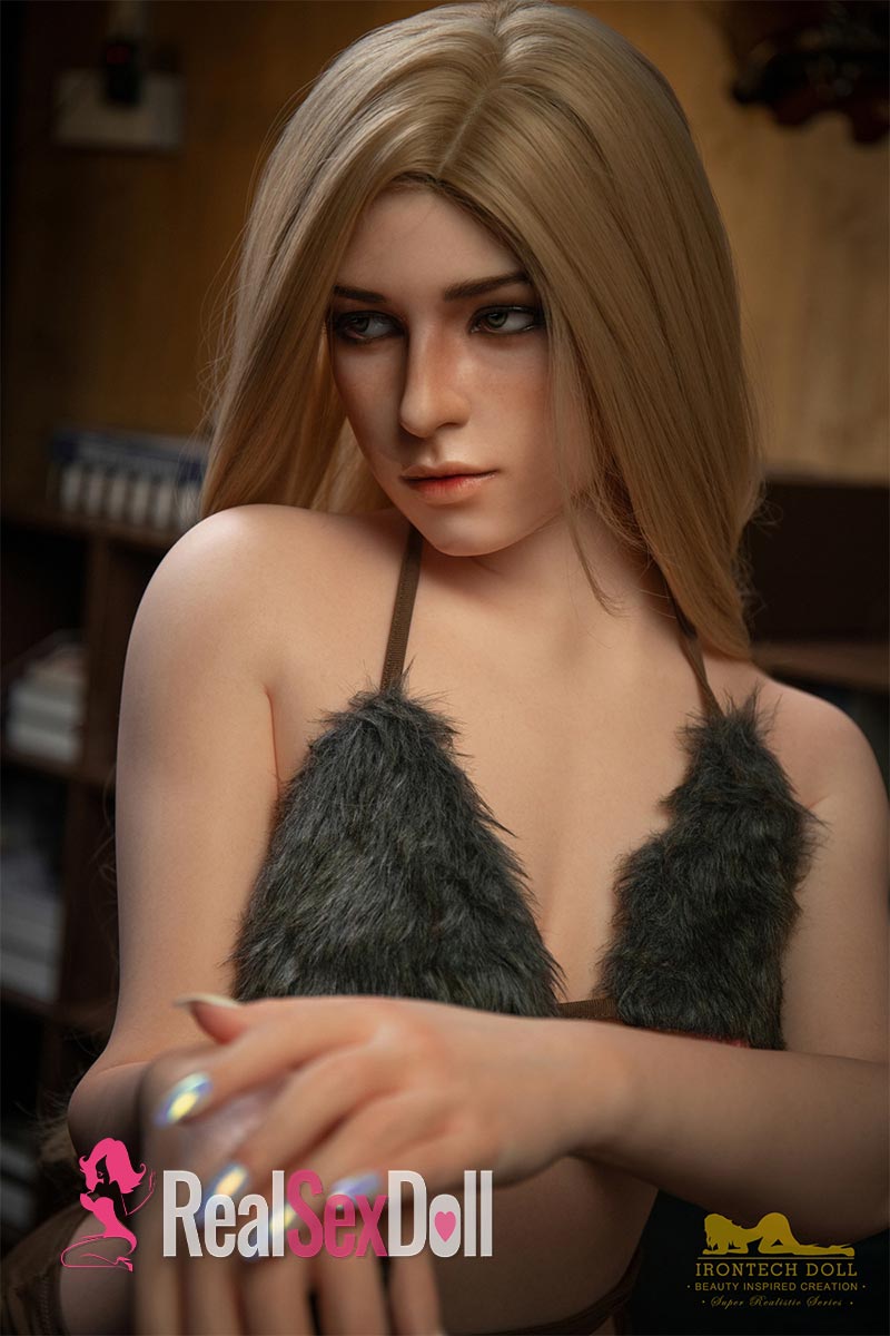 163cm / 5ft4 B-cup Full Silicone Sex Doll S38 Flora vista 6