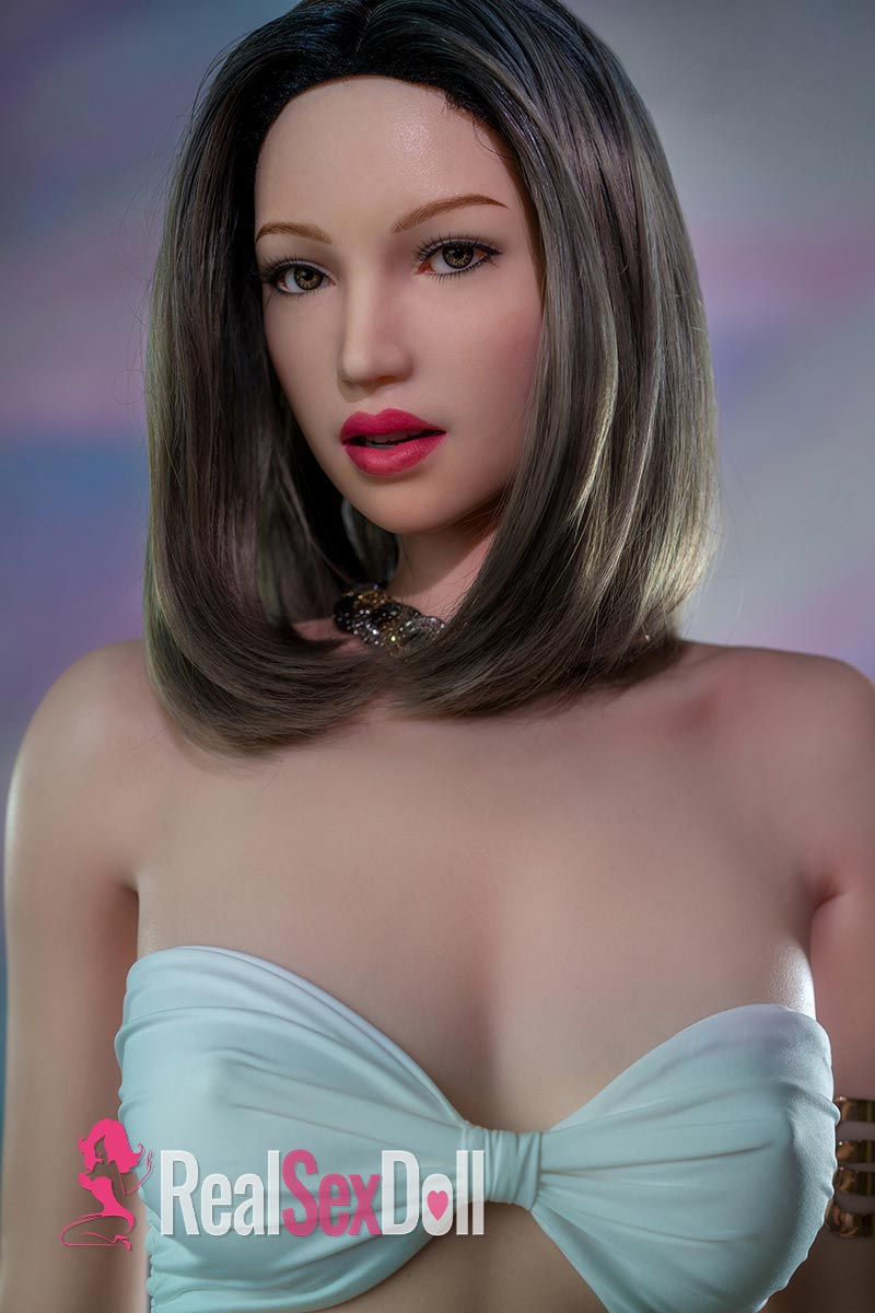 175cm / 5ft7 E-Cup Realistic Sex Doll Jennifer With Movable Jaw