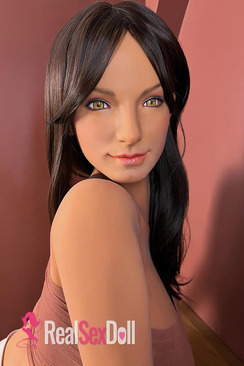 159cm / 5ft2 K-cup Realistic Sex Doll With Movable Jaw Mouna vista 5
