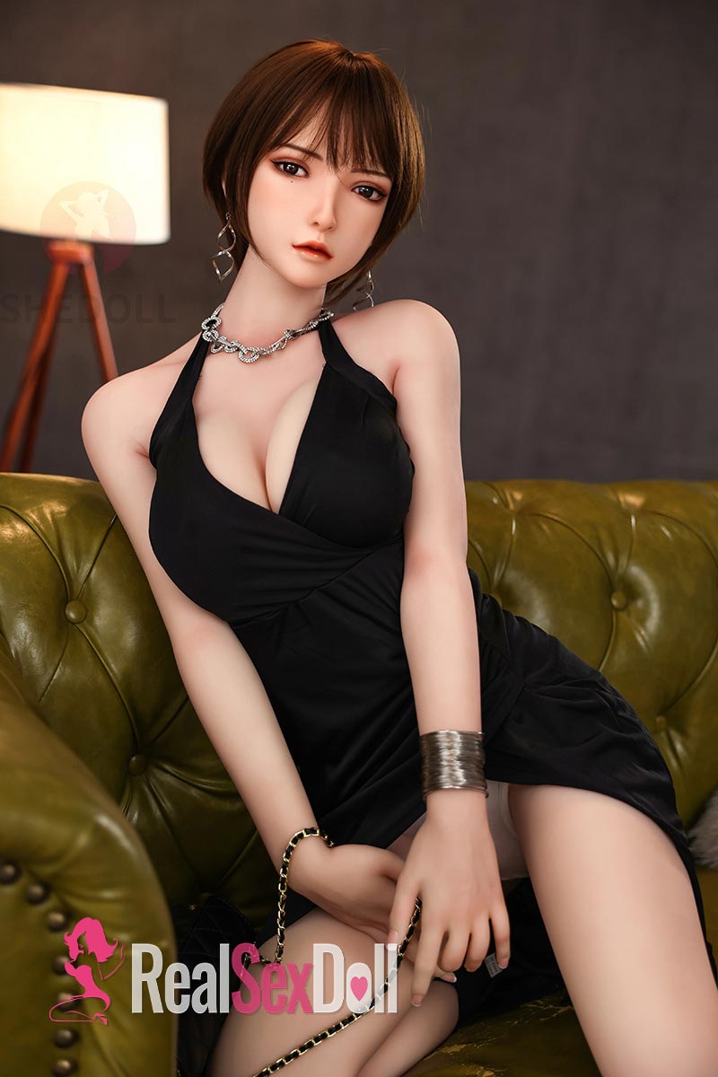158cm / 5ft2 C-cup Asian Realistic Love Doll LengYue vista 5
