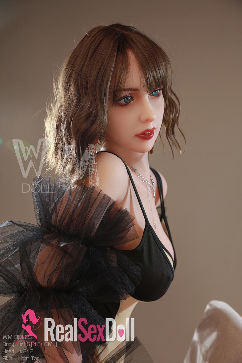 164cm / 5ft4 D-cup TPE Sex Doll Lian vista 8