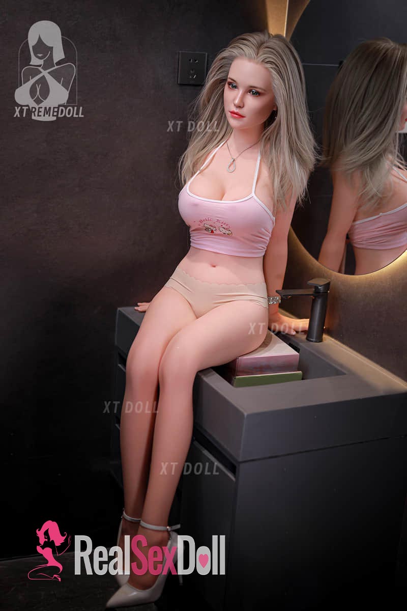 158cm / 5ft2 F-cup Hybrid Real Doll Sally with Silicone Head XT-10 vista 5