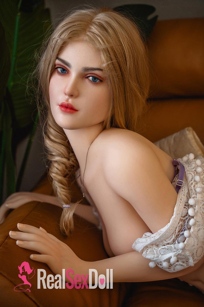 158cm / 5ft2 B-cup Hybrid Sex Doll Ebony with S20# Silicone Head vista 5