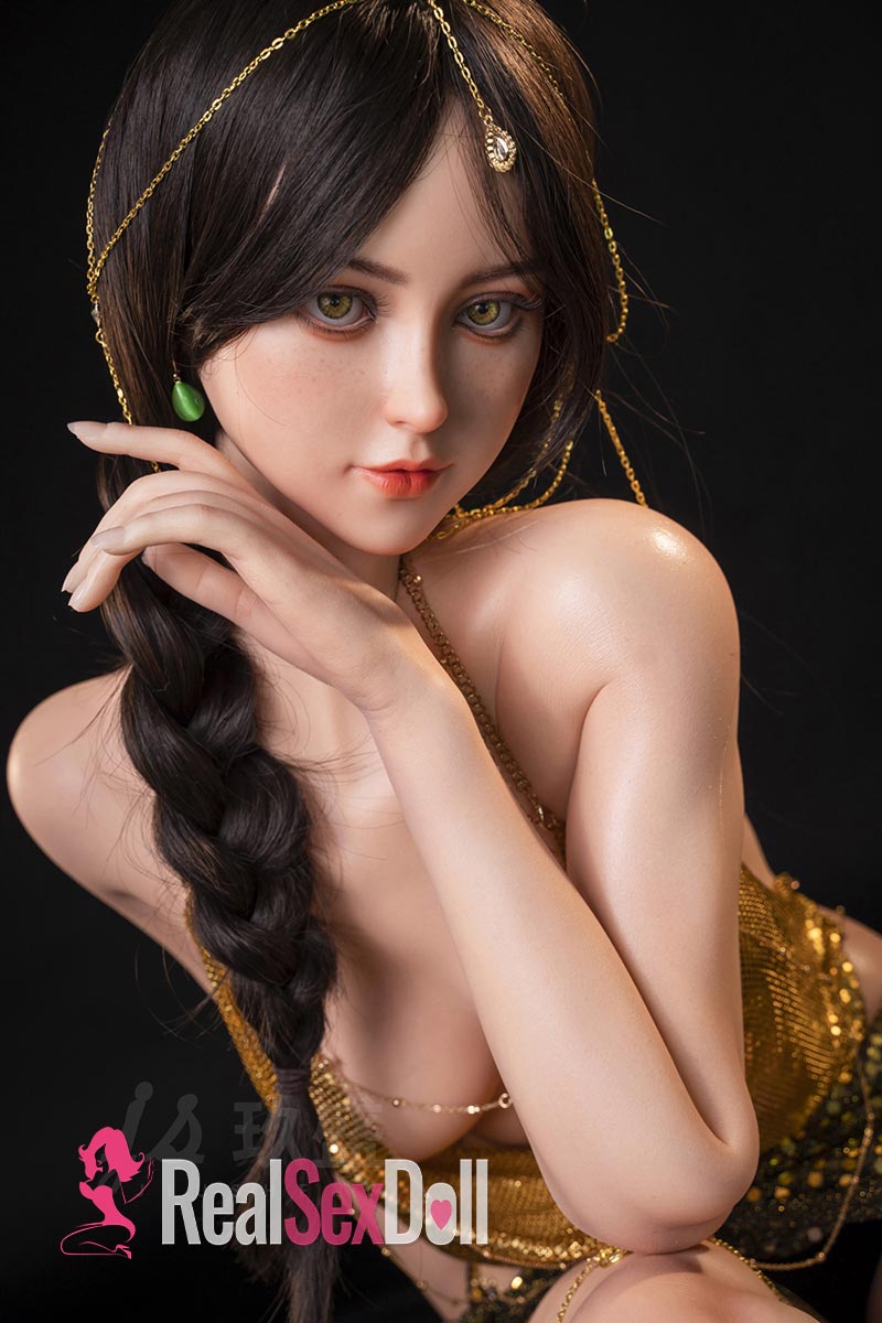 168cm / 5ft6 C-Cup Full Silicone Sexy Love Doll Arisa vista 3
