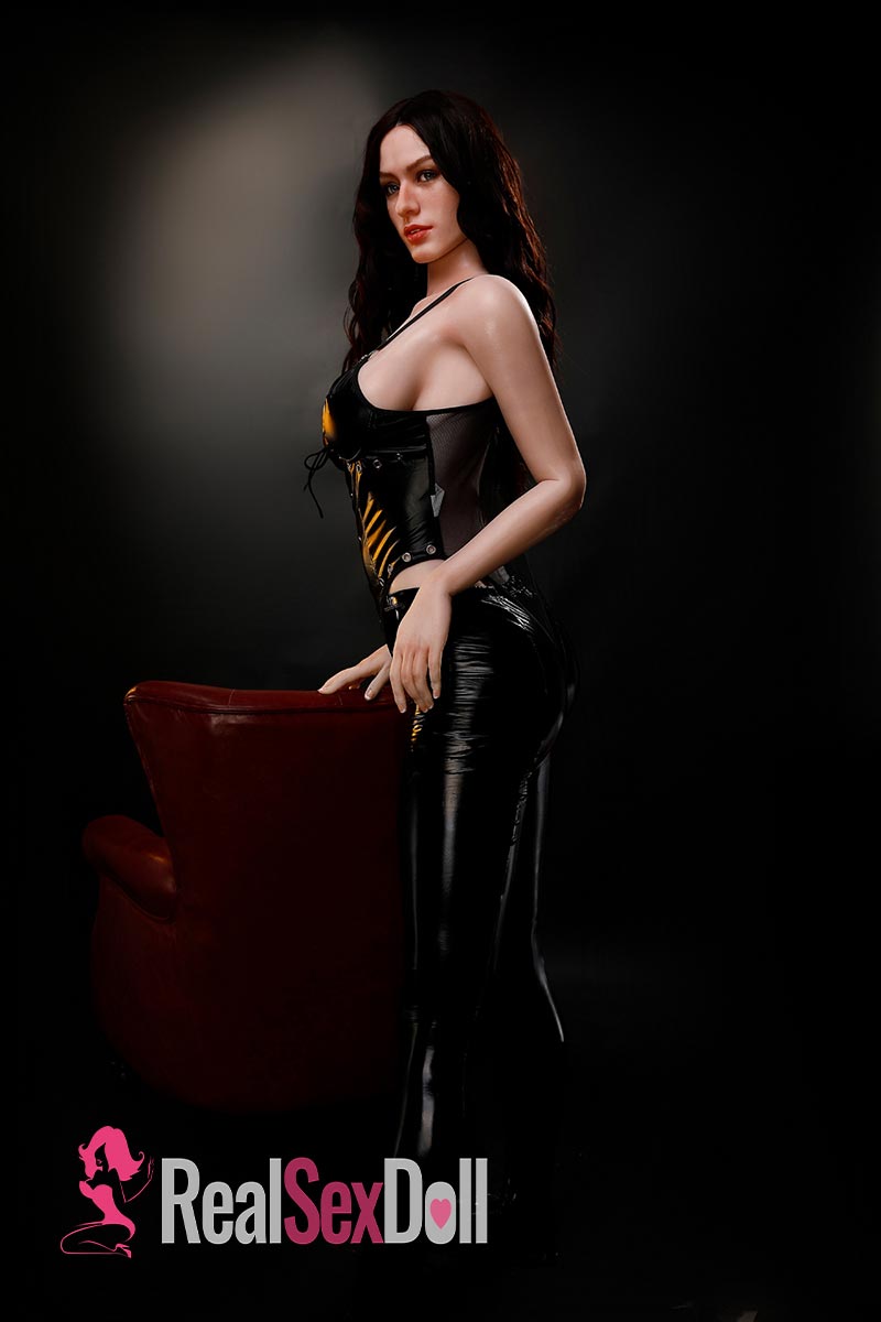 176cm/5ft9 F-Cup Hybrid/ Silicone Love Doll Nieve vista 2
