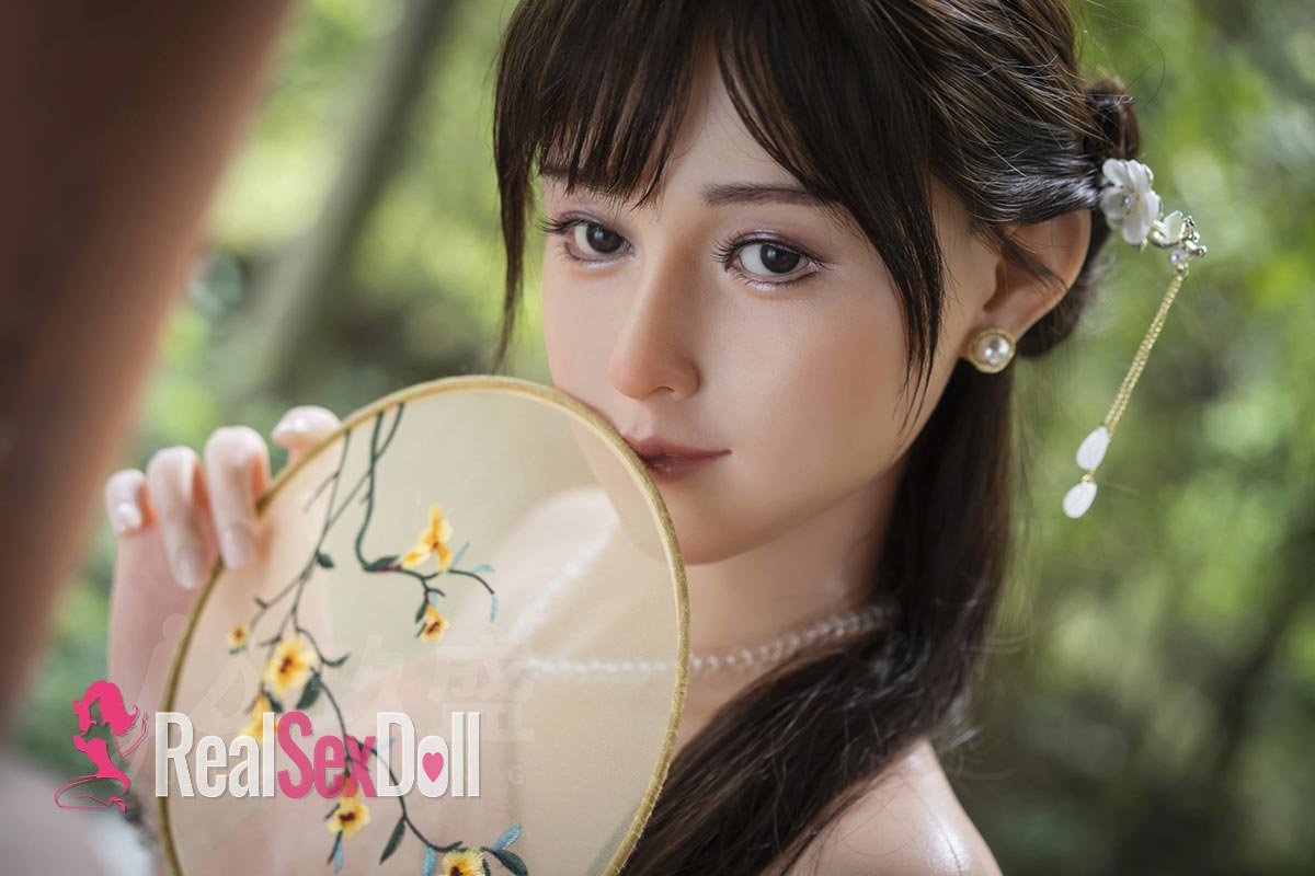 168cm / 5ft6 C-Cup Full Silicone Sex Love Doll Miho vista 6