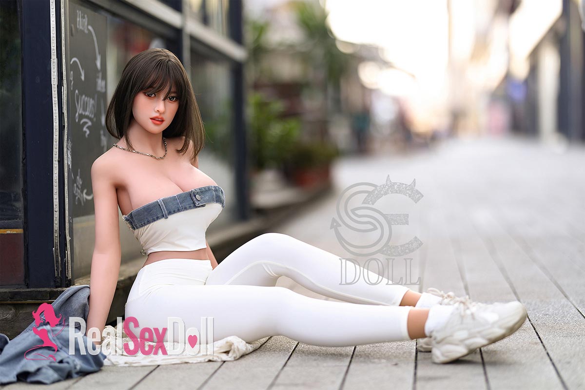 161cm / 5ft3 F-cup Realistic Sex Doll Luna.B with #011 Head vista 8