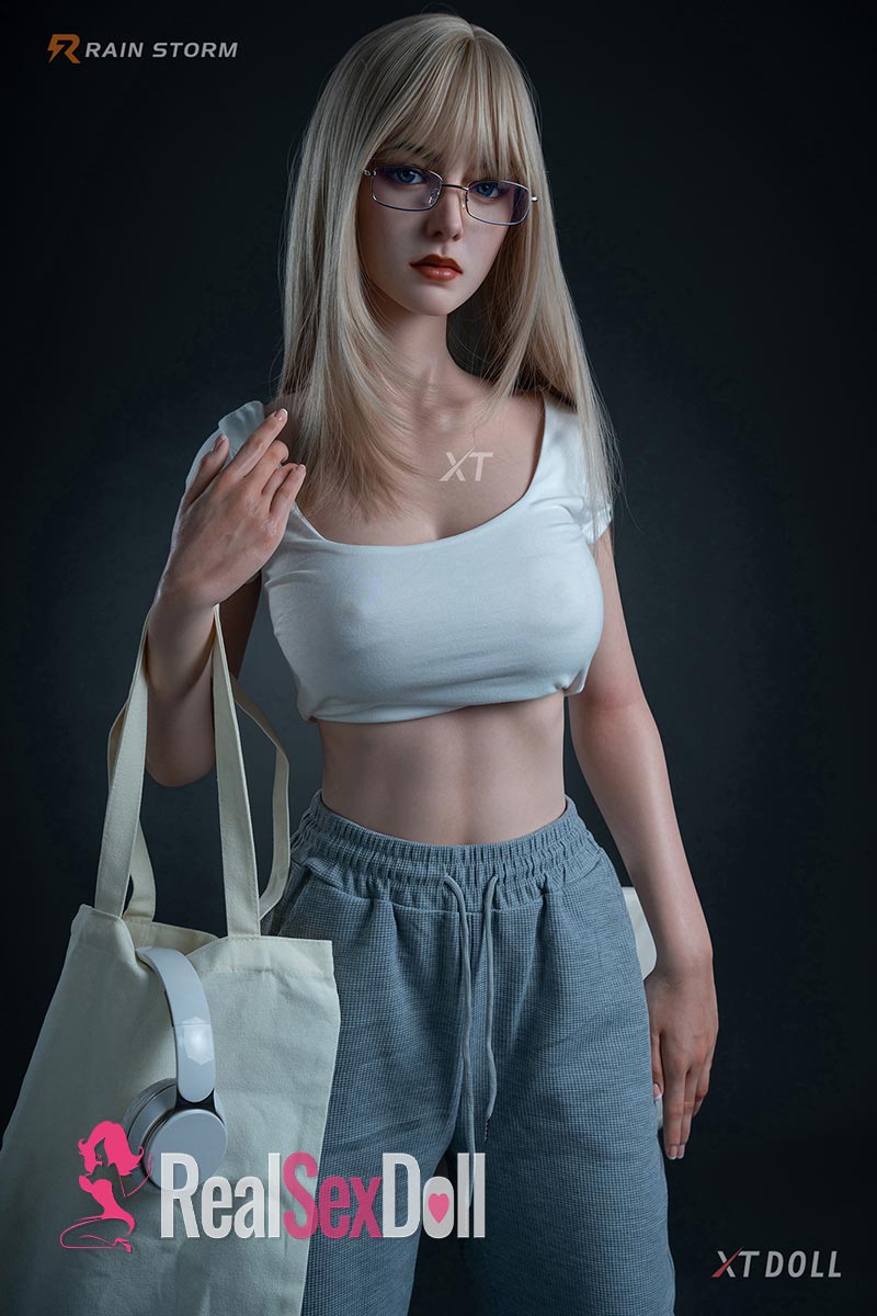 163cm / 5ft4 F-Cup Full Silicone Sex Doll Irina with XT-18head vista 5