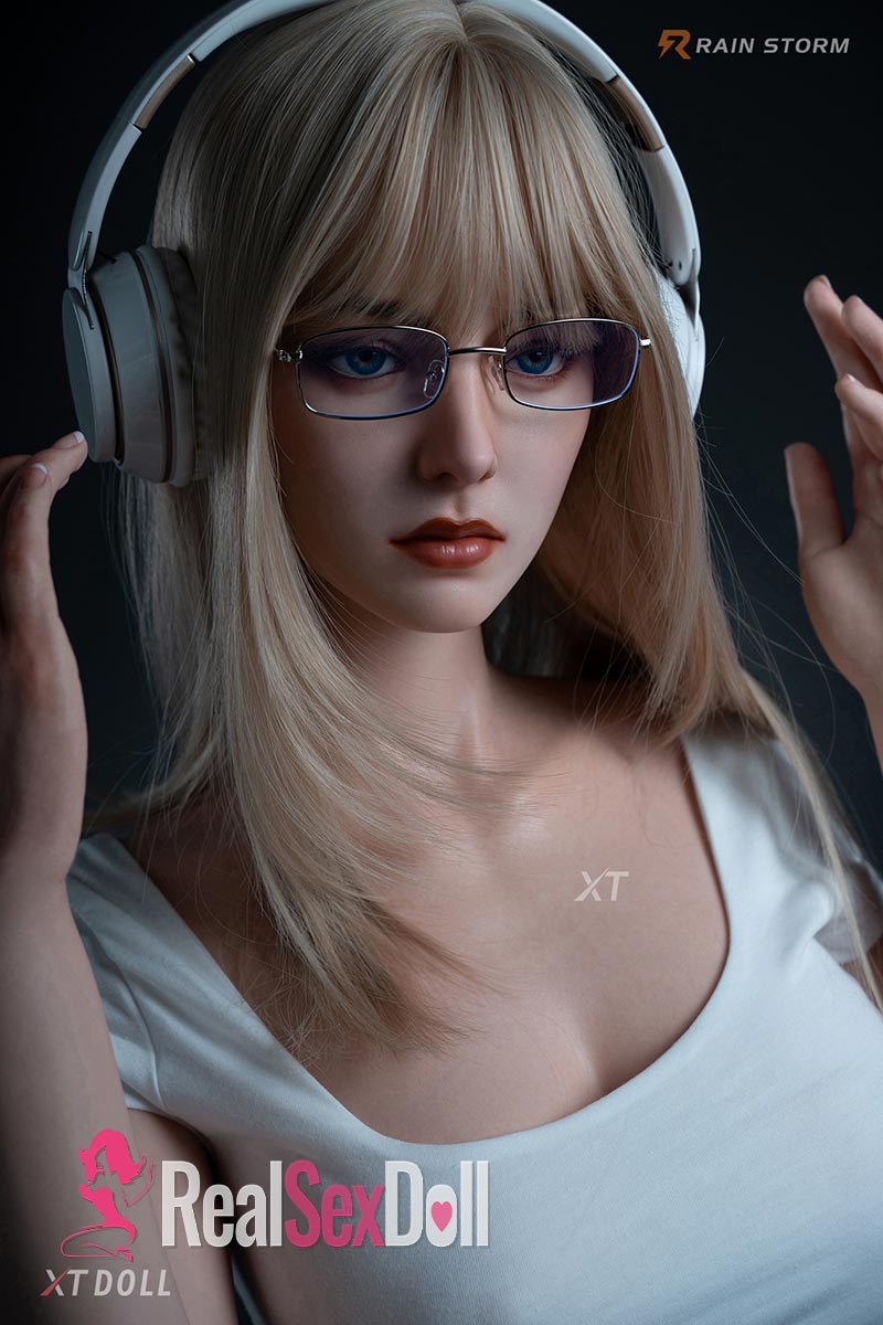 163cm / 5ft4 F-Cup Full Silicone Sex Doll Irina with XT-18head — 163cm — SILICONE