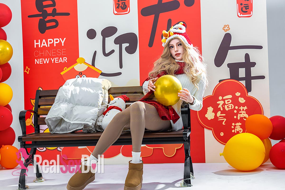 163cm / 5ft3 Spring Festival Silicone Sex Doll Vivian With Head S31 vista 8