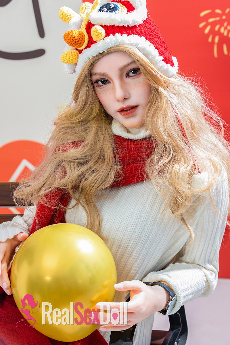 163cm / 5ft3 Spring Festival Silicone Sex Doll Vivian With Head S31 vista 3