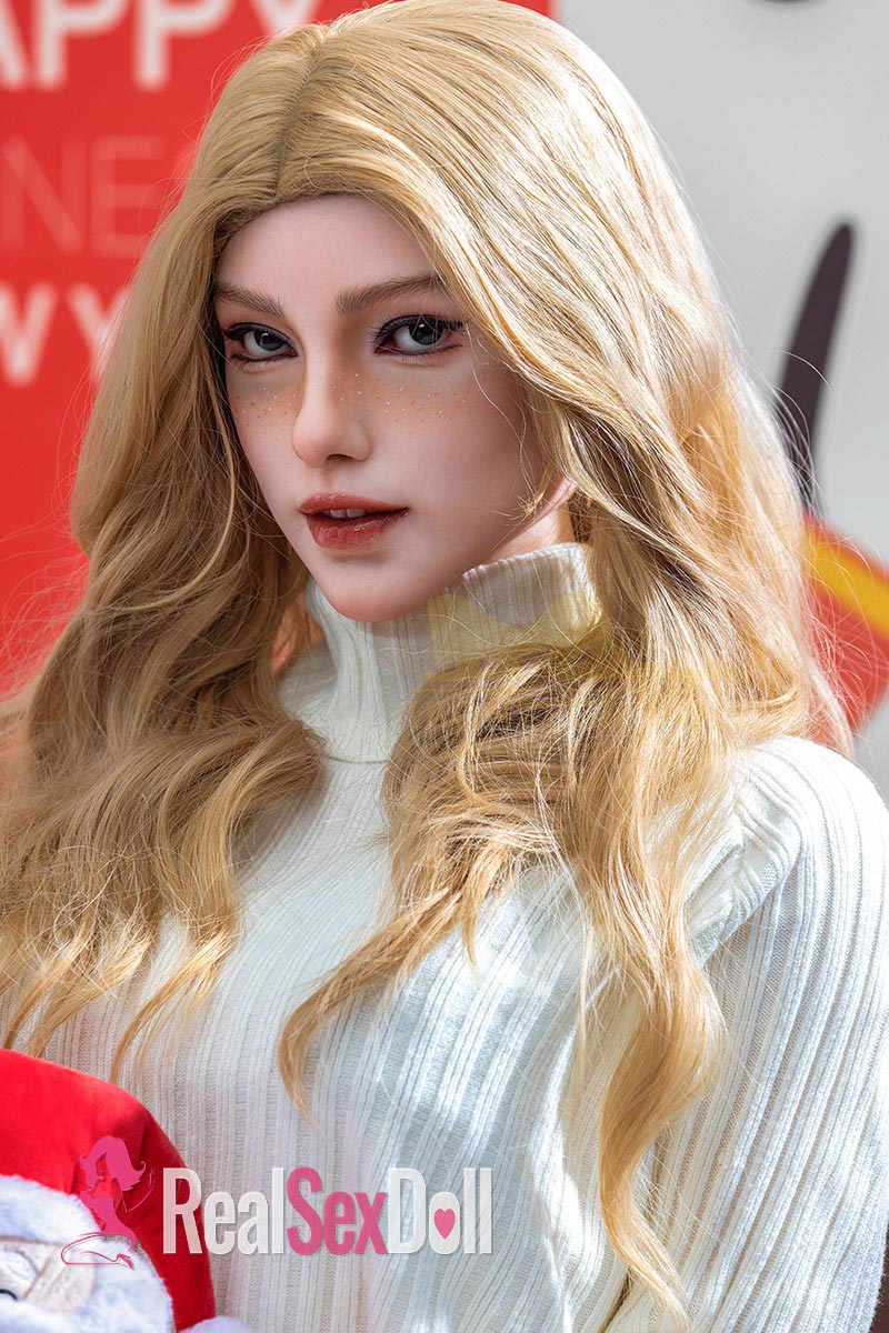 163cm / 5ft3 Spring Festival Silicone Sex Doll Vivian With Head S31 vista 6