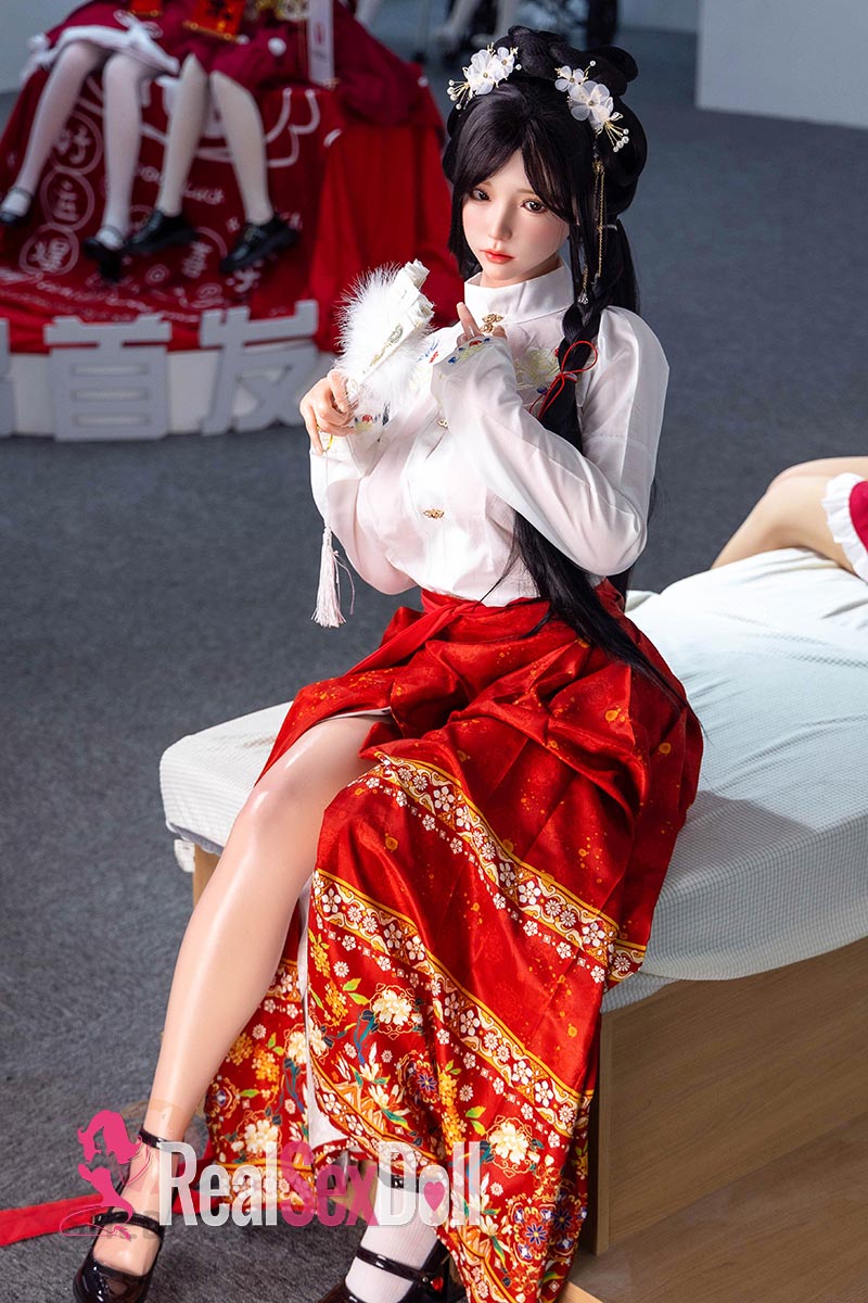165cm / 5ft5 E-cup Asian Sex Doll Chuyue vista 2