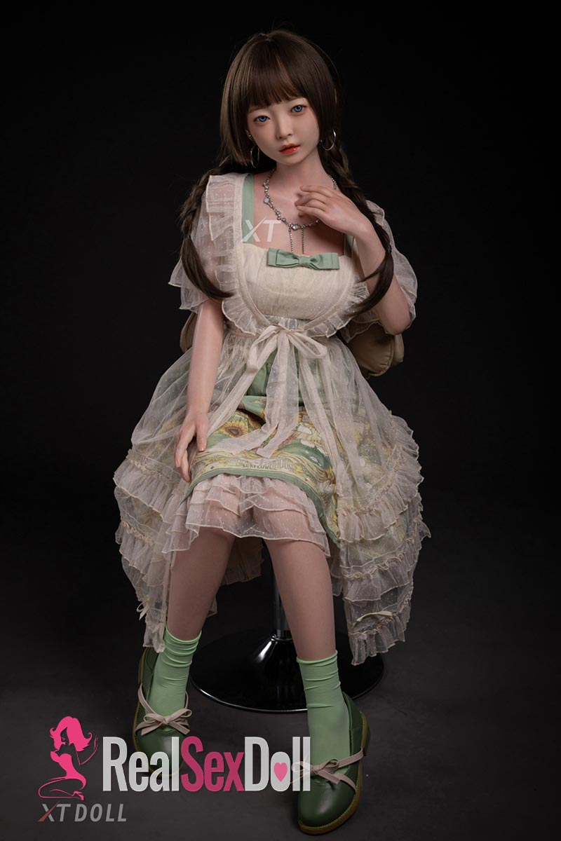 150cm / 4ft9 D-Cup Silicone Sex Doll Lydia with XT-bym13 Head vista 6