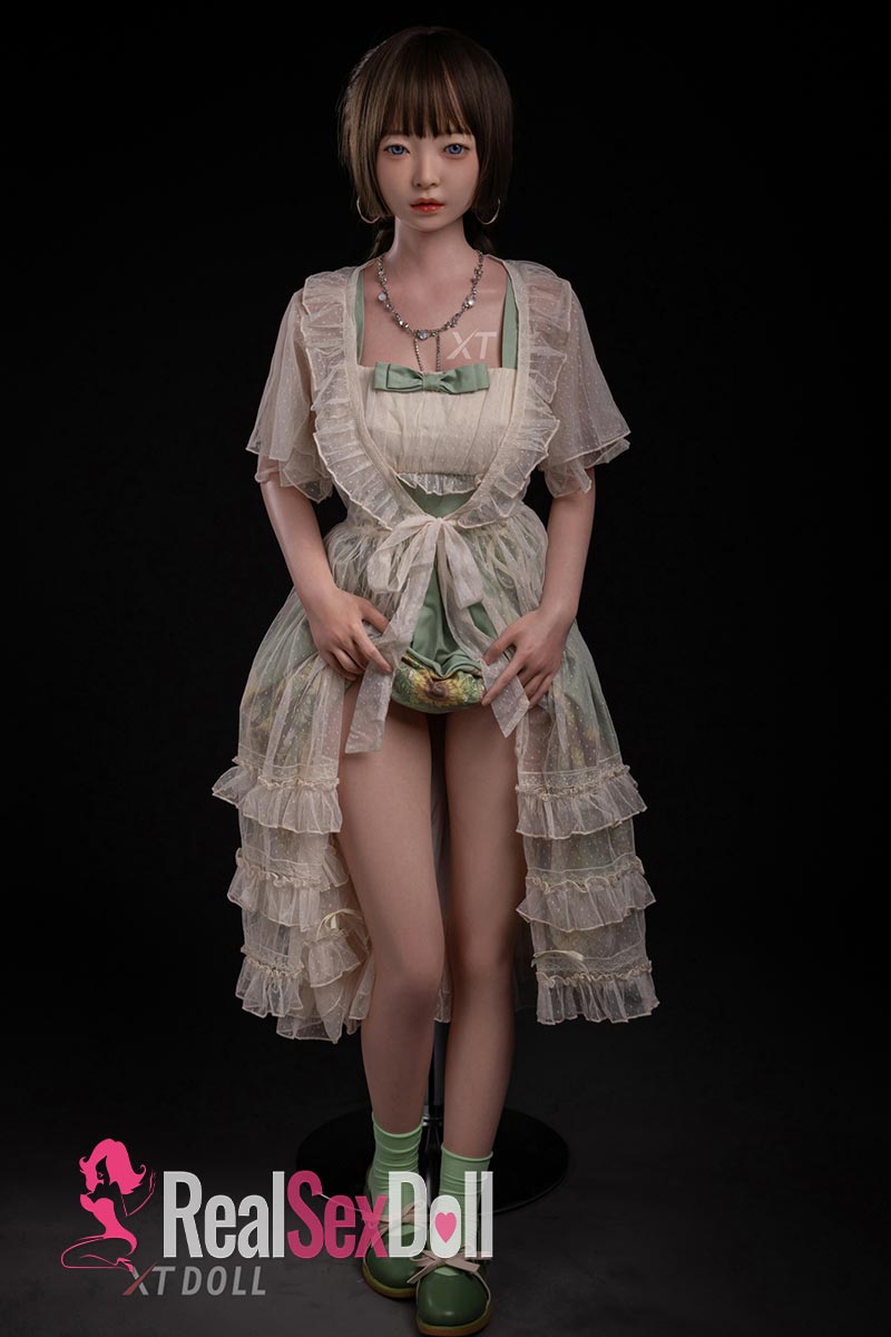 150cm / 4ft9 D-Cup Silicone Sex Doll Lydia with XT-bym13 Head vista 3