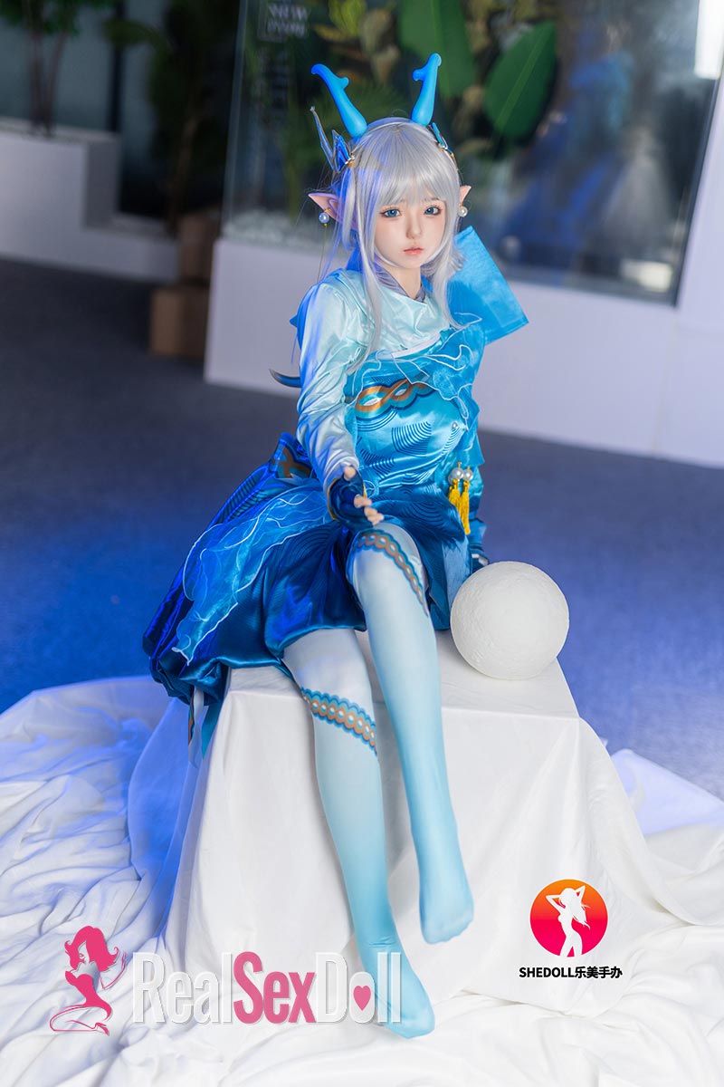 148cm / 5ft2 C-cup Cosplay Sex Doll Ailin vista 6