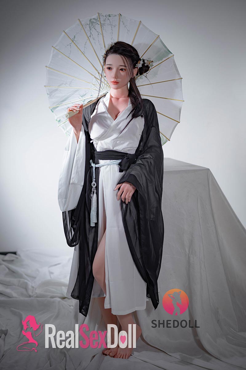 165cm / 5ft5 E-cup Curvy Asian Love Doll Achu vista 6