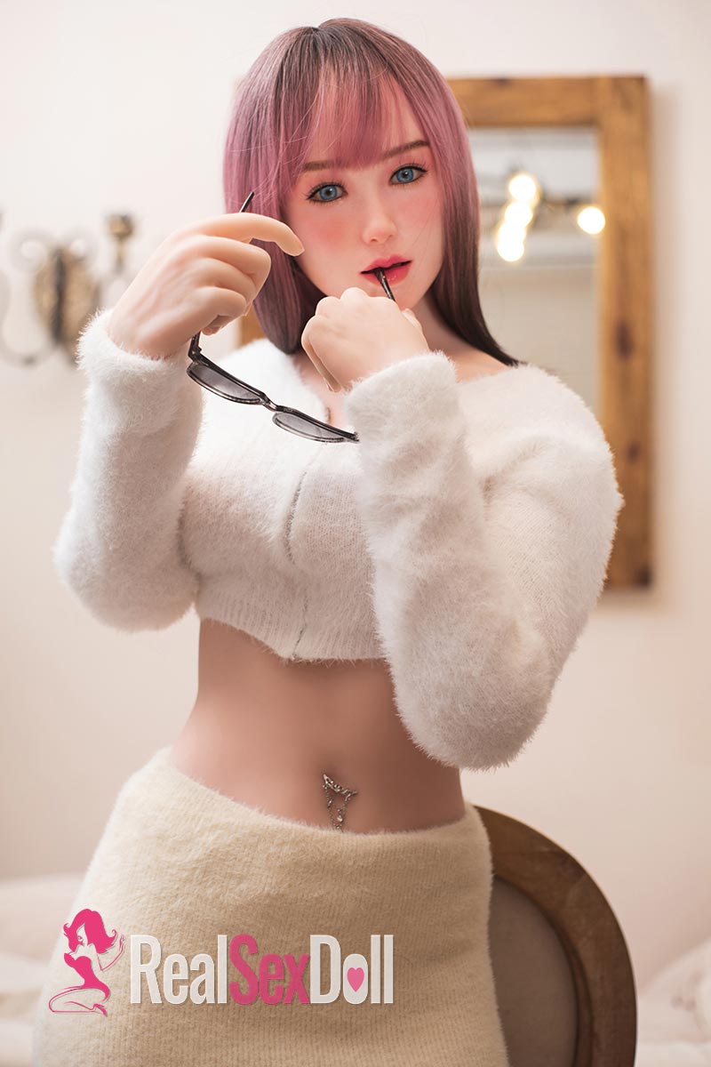157cm / 5ft2 CLM Pro Asian Hybrid Sex Doll Irene vista 3