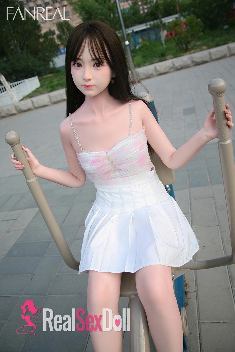 153cm / 5ft B-cup Lovely Silicone Sex Doll Mo vista 5