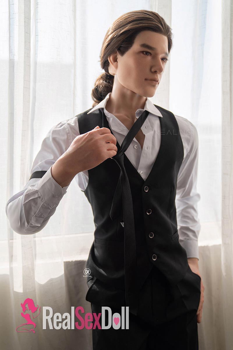 175cm / 5ft7 Male Silicone / Hybrid Sex Doll Regan vista 3