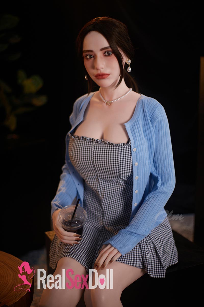 163cm / 5ft4 CLM Ultra Series Silicone Sex Doll Tiffany vista 3