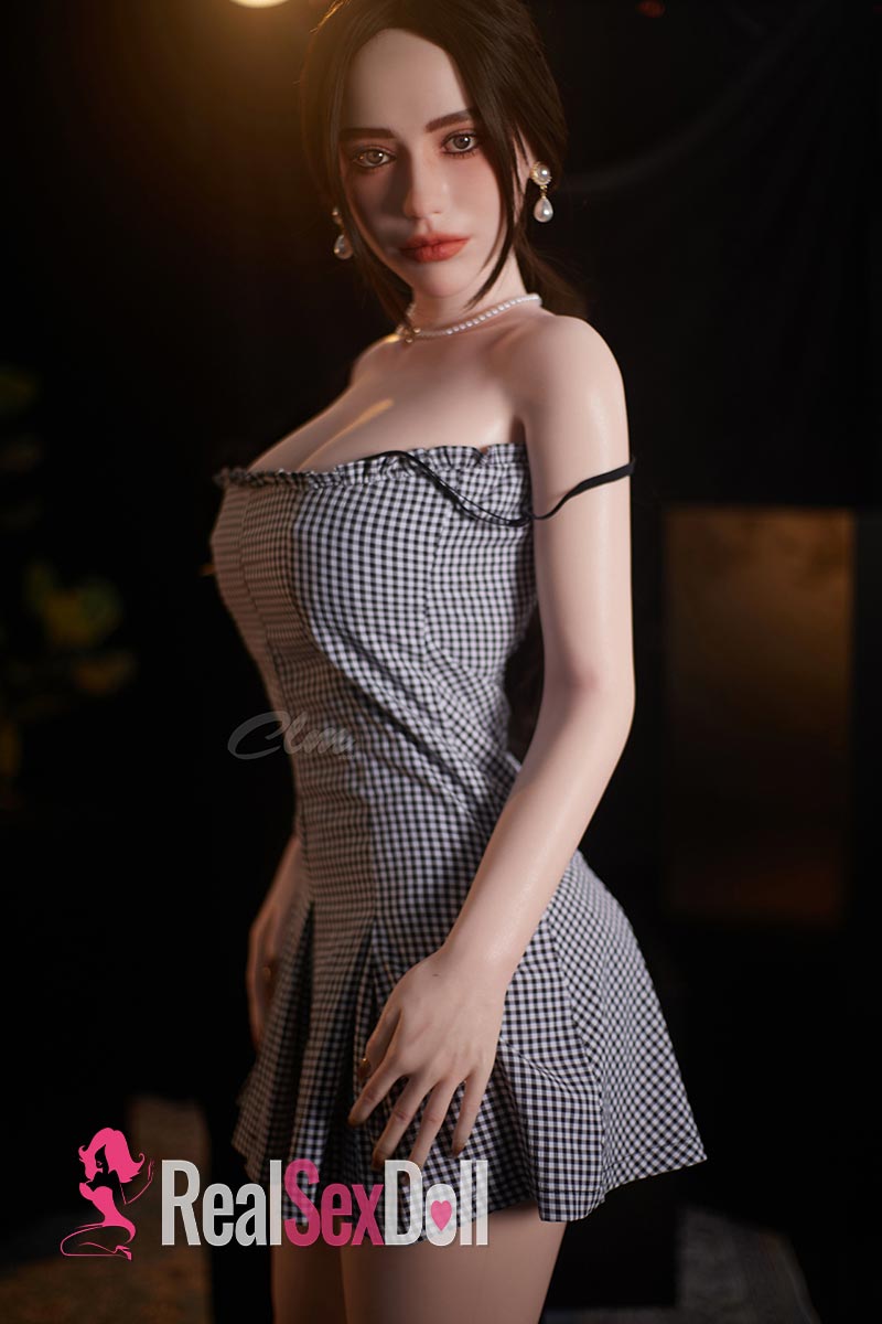 163cm / 5ft4 CLM Ultra Series Silicone Sex Doll Tiffany vista 4