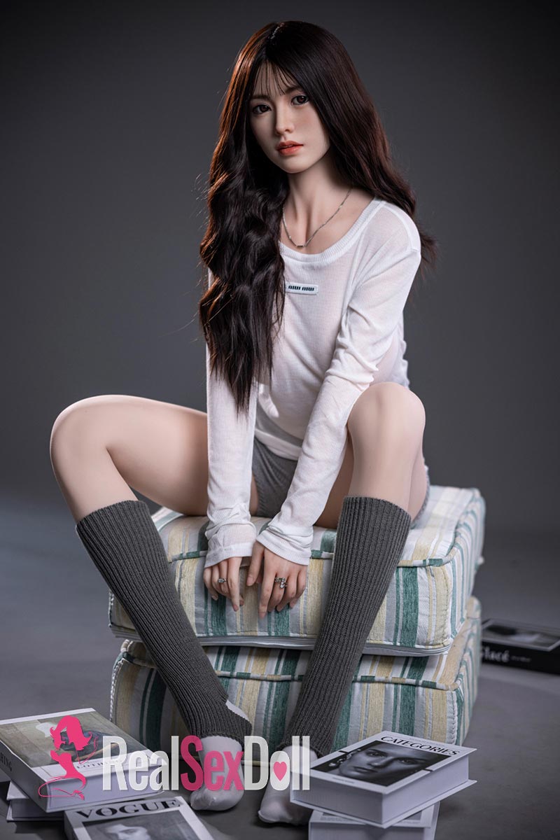171cm / 5ft7 D-Cup Asian Hybrid / Silicone Sex Doll Nina vista 7
