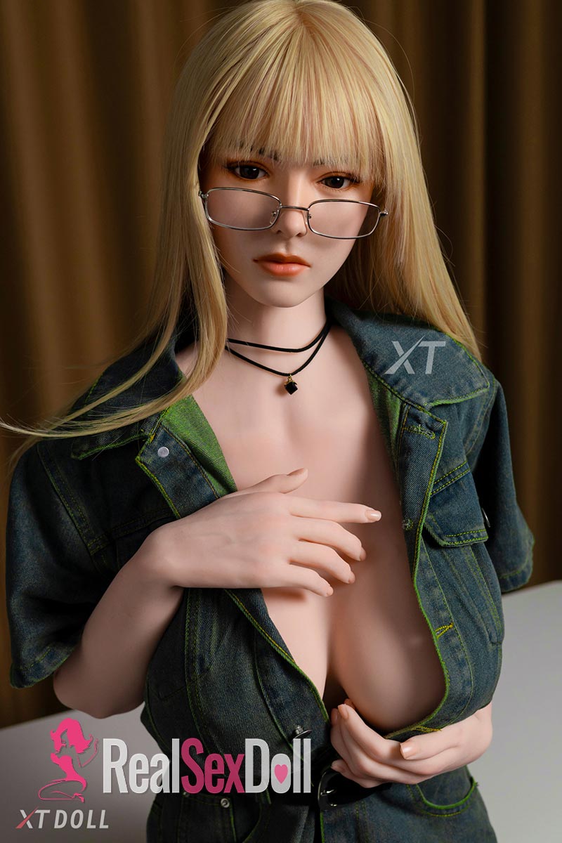 158cm / 5ft2 F-cup Hybrid Sex Doll Irina With Silicone Head XT-18 vista 3