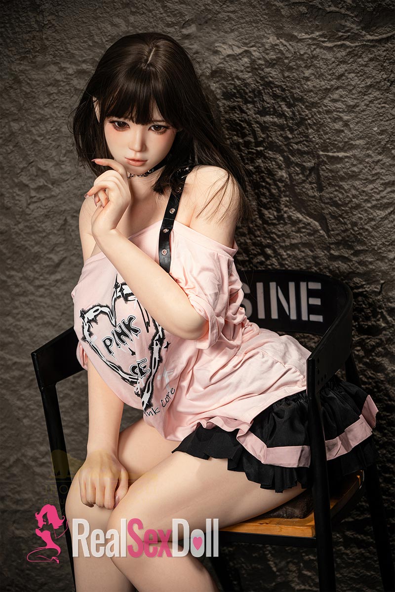 158cm / 5ft2 Wonder Dolly Silicone Sex Doll Nia with ROS Head T3 vista 4