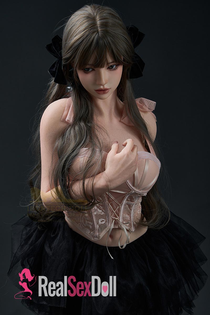 159cm / 5ft2 Wonder Dolly Silicone Sex Doll Evie with ROS Head T4 vista 3