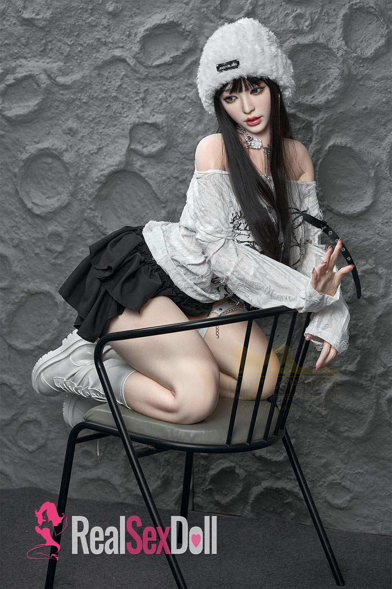 165cm / 5ft5 Wonder Dolly Silicone Sex Doll Yuna With Head T1 vista 8