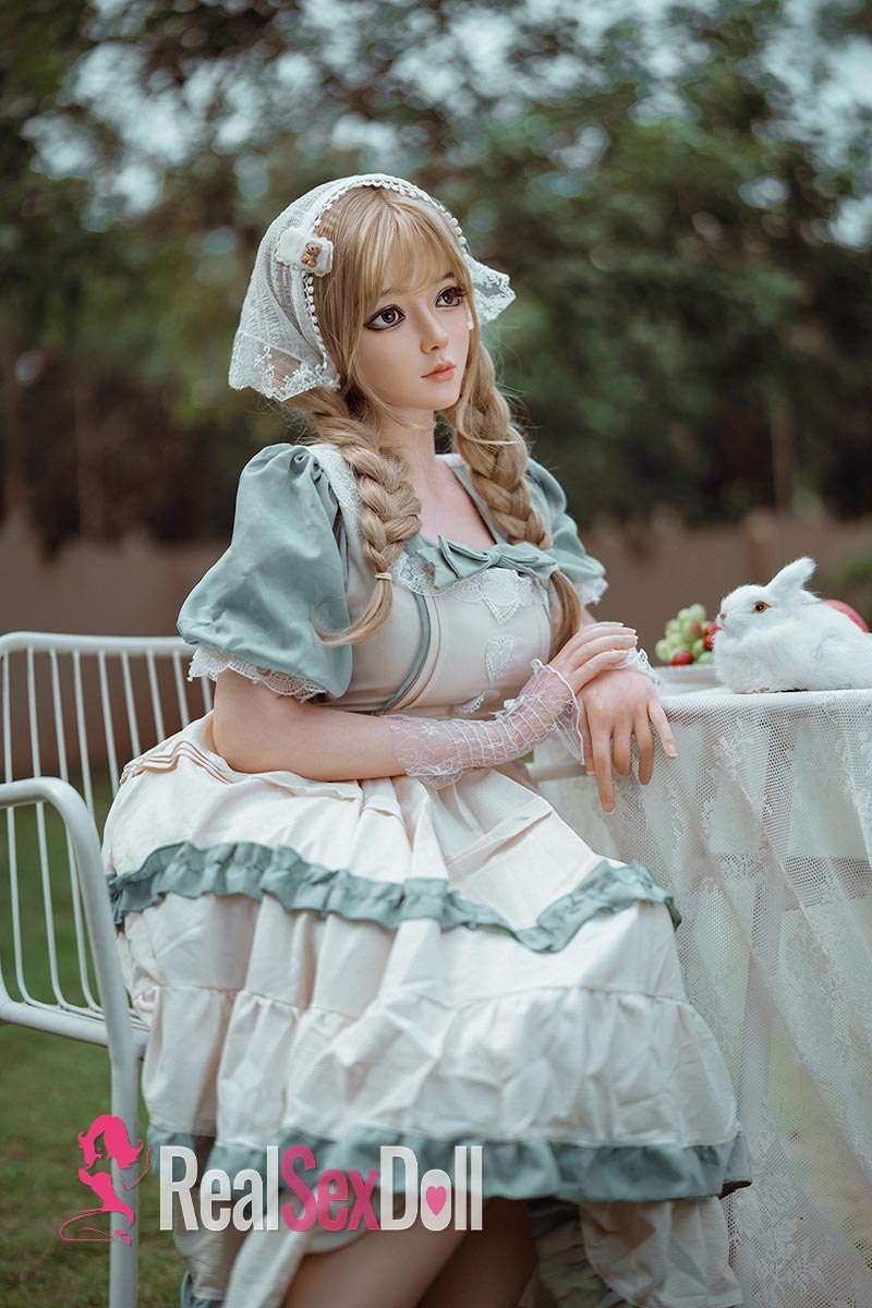 164cm / 5ft4 D-cup Silicone Sex Doll with Head #317 vista 2