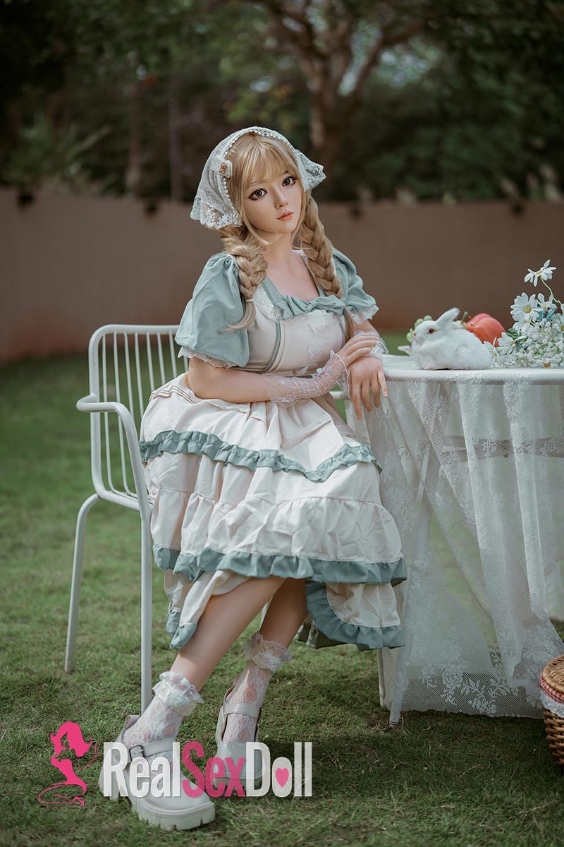 164cm / 5ft4 D-cup Silicone Sex Doll with Head #317 vista 7