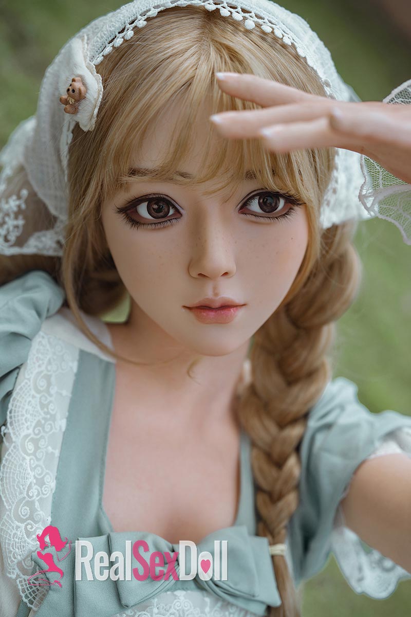 164cm / 5ft4 D-cup Silicone Sex Doll with Head #317 vista 3