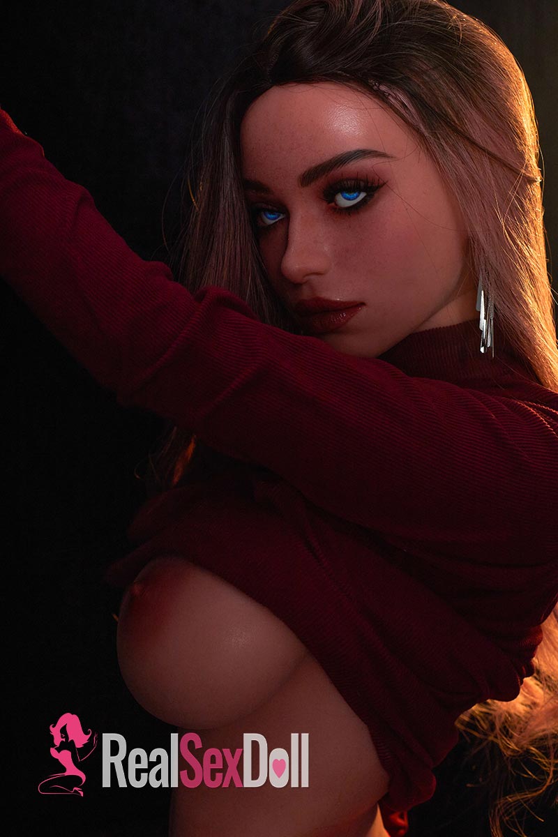163cm / 5ft4 CLM Ultra Series Silicone Sex Doll Harriet vista 7