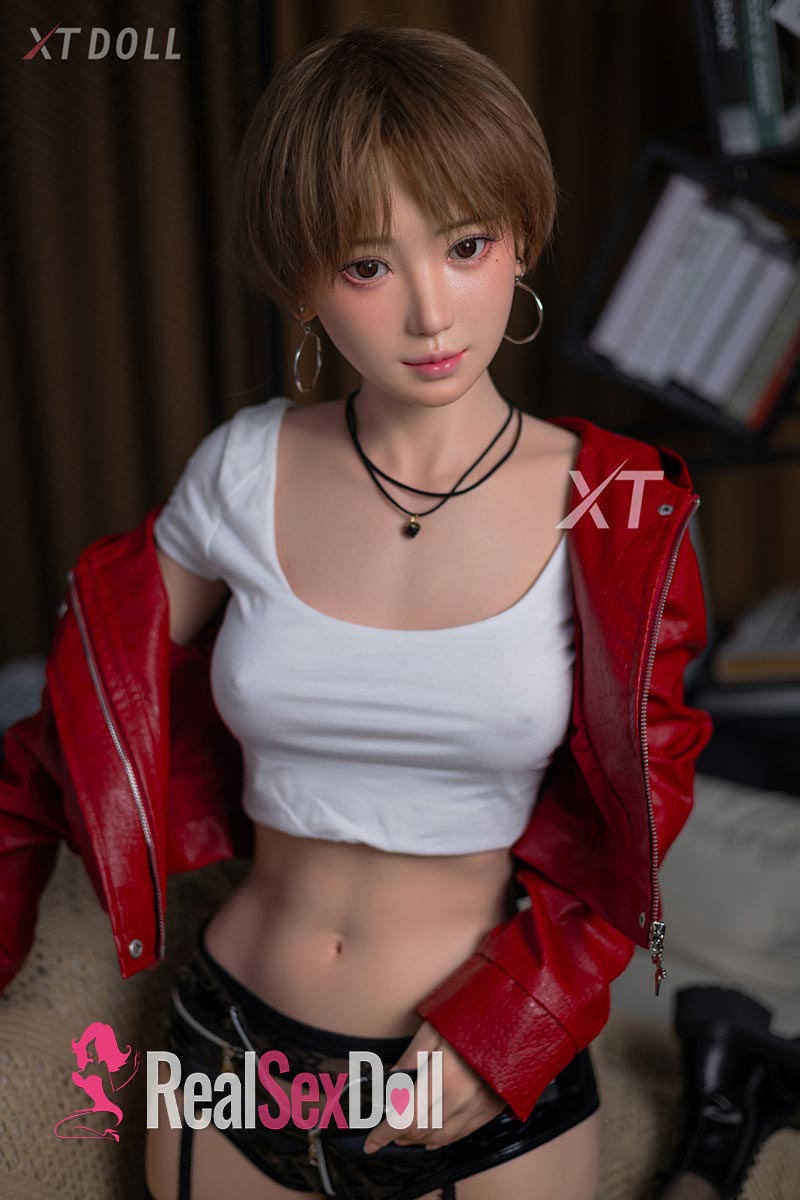 161cm / 5ft3 B-Cup Silicone Sex Doll Grace with Head #XT-39-B vista 3
