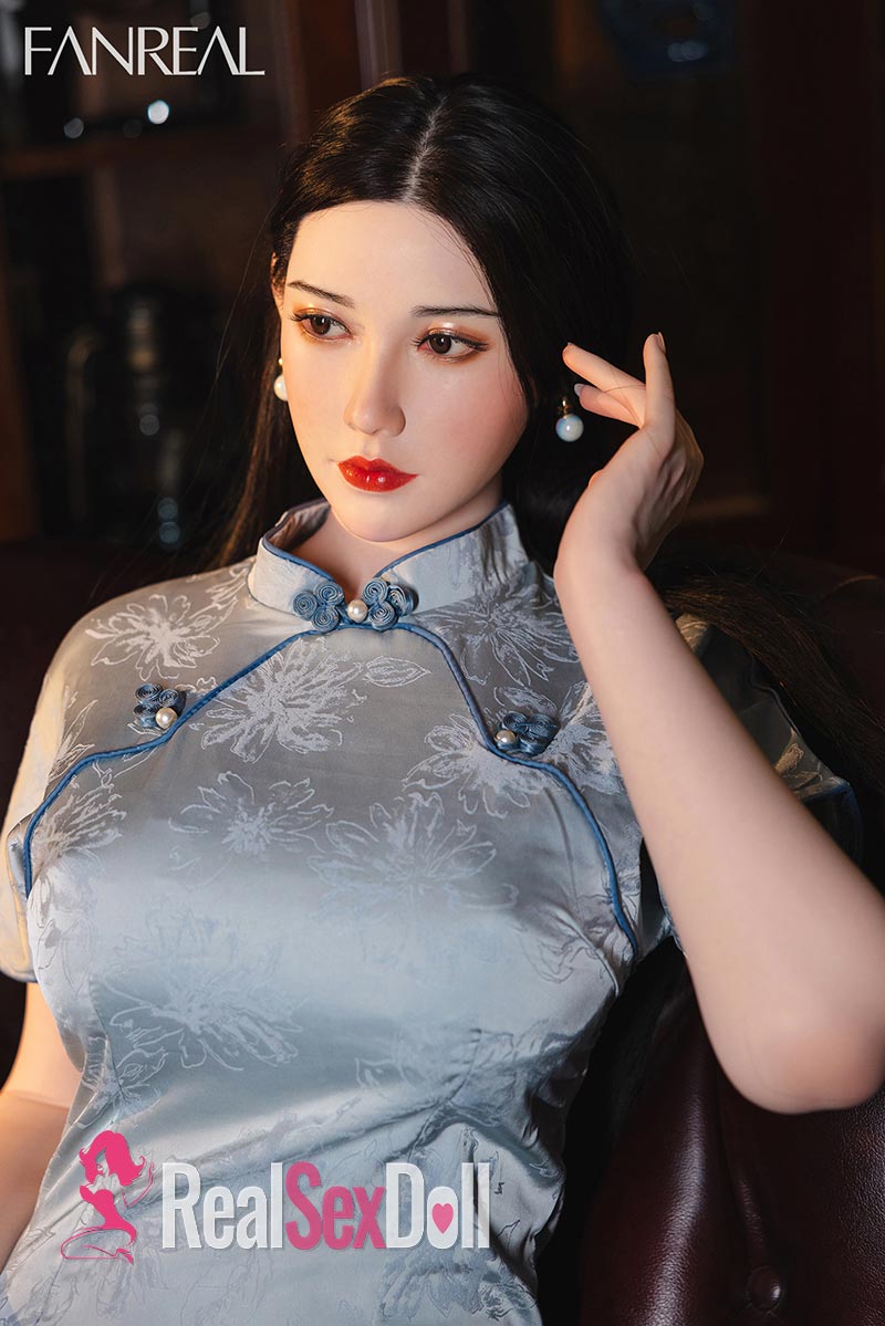 109cm / 3ft7 F-cup Silicone Sex Doll Torso Vivi (ROS Available) vista 4