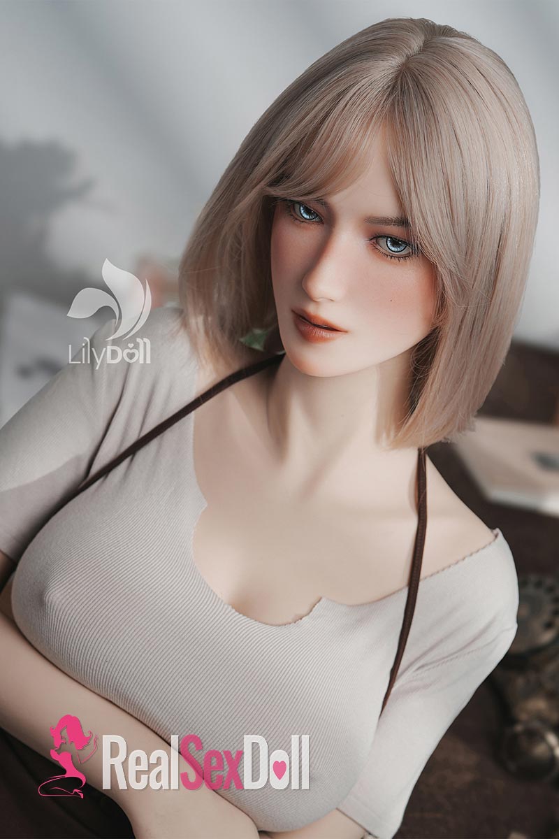 168cm / 5ft6 F-cup Hybrid Sex Doll Selene-B with Head LH033A-B vista 2