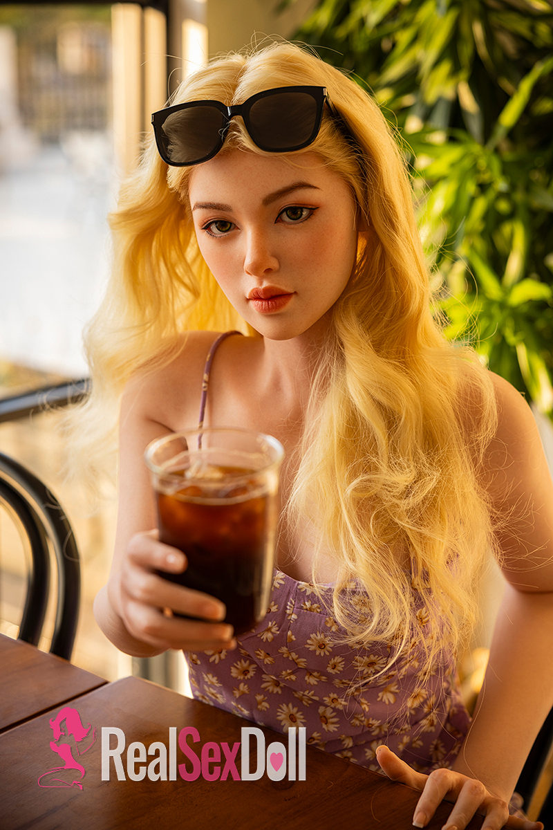 169cm / 5ft6 C-cup Silicone Sex Doll Iris, W.R.4.0 [USA Stock] vista 3