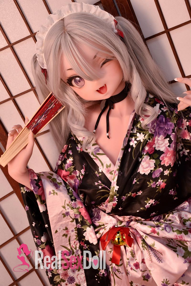 148cm / 4ft10 S Anime Silicone Sex Doll Takeuchi Yuki with Head RAD026 vista 2