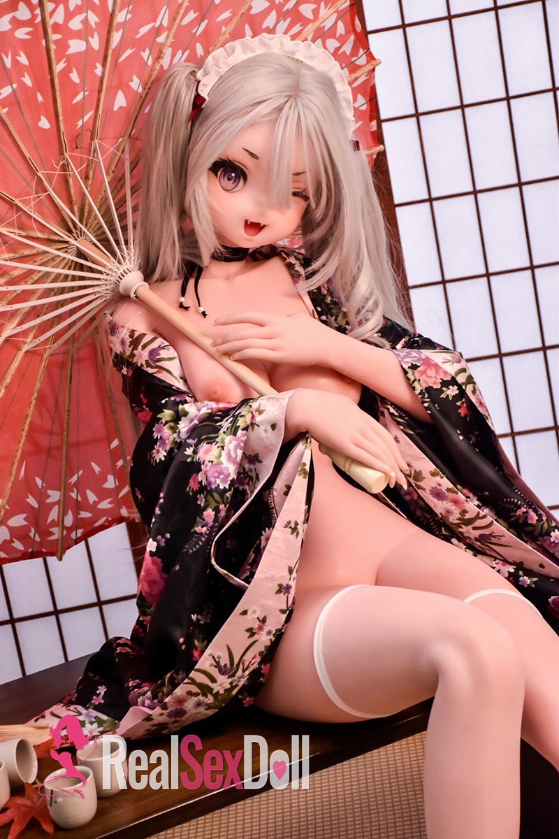 148cm / 4ft10 S Anime Silicone Sex Doll Takeuchi Yuki with Head RAD026 vista 5