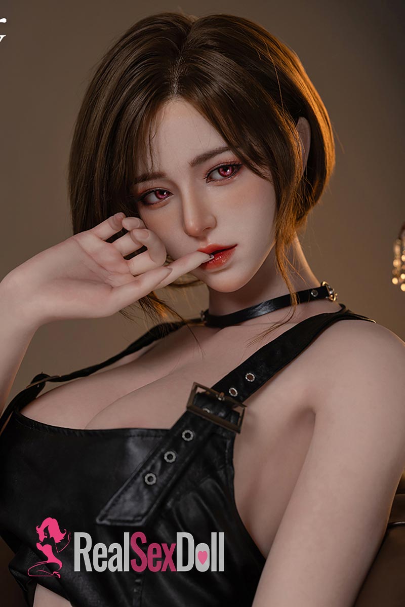 168cm / 5ft6 F-Cup Silicone Sex Doll Wan vista 4