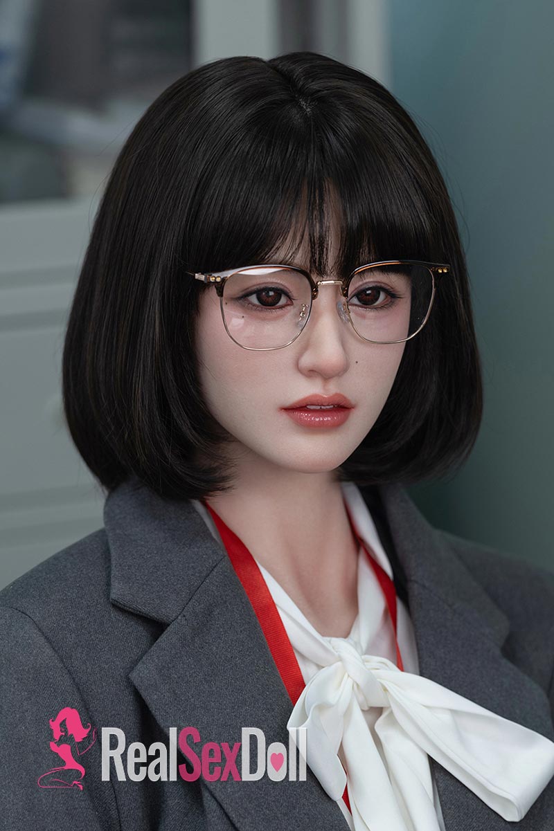 168cm / 5ft6 F-Cup Asian Sex Doll Shikukawa Yuri vista 3