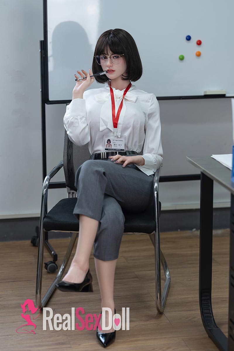 168cm / 5ft6 F-Cup Asian Sex Doll Shikukawa Yuri vista 5