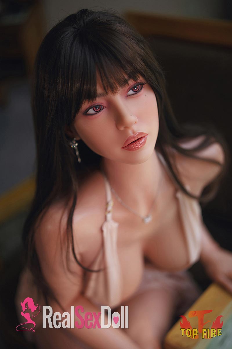170cm / 5ft7 E-Cup Silicone Sex Doll Ivy with ROS Head T46 vista 2