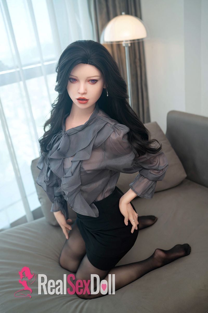 X165cm / 5ft5 F-Cup Silicone Love Doll Irene with Head GE64_1 vista 2