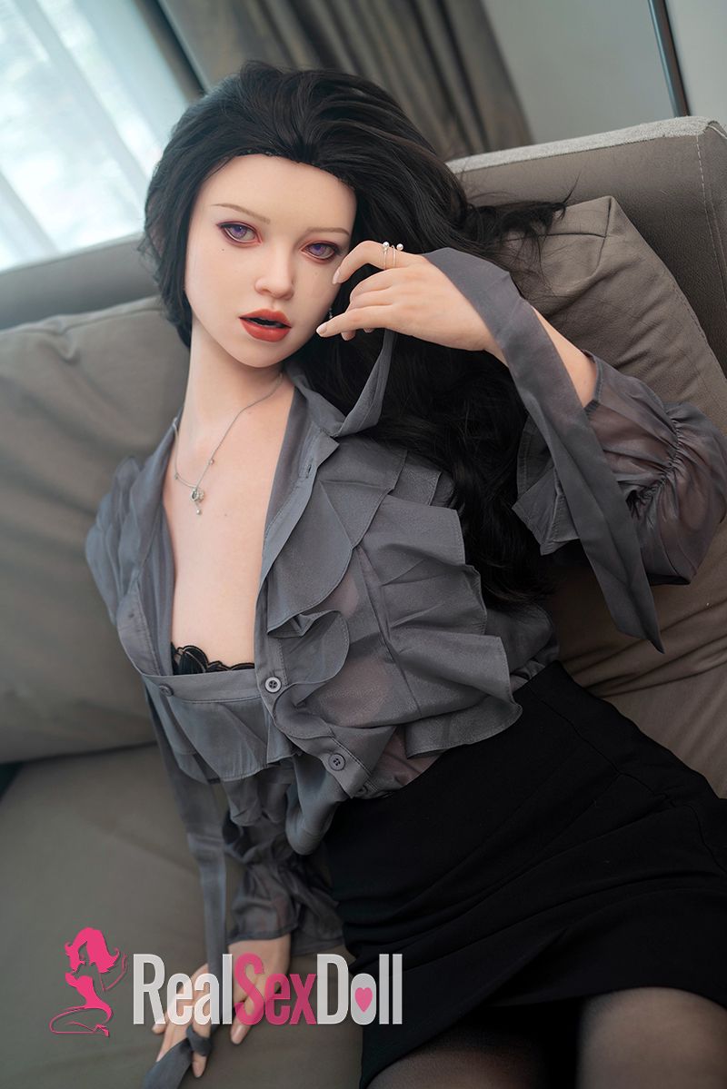 X165cm / 5ft5 F-Cup Silicone Love Doll Irene with Head GE64_1 vista 4